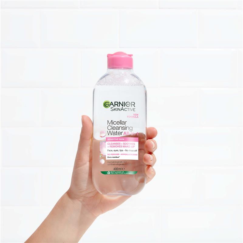 Nước tẩy trang Garnier SkinActive Micellar Cleansing Water dành cho mọi loại da 700ml