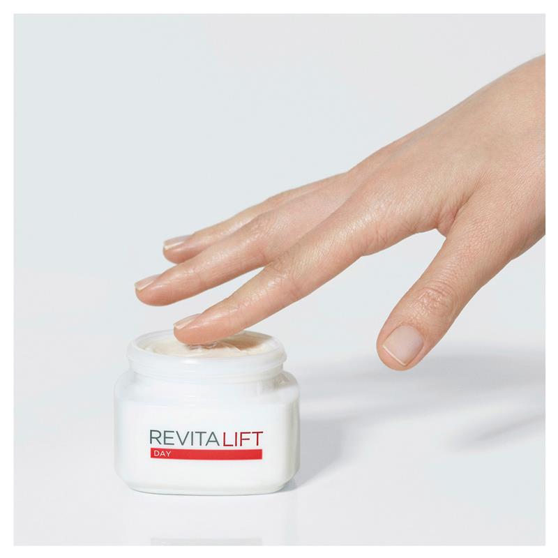 L'Oreal Paris Revitalift Day Cream 50ml