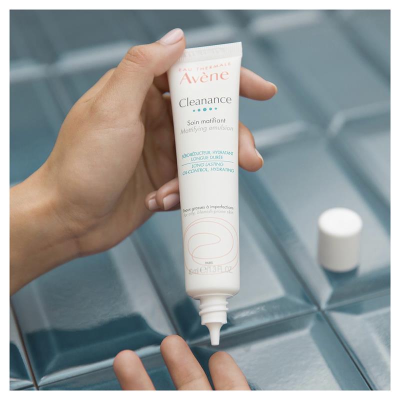 Avene Cleanance Mattifying Emulsion 40ml - Kem dưỡng ẩm cho da dầu