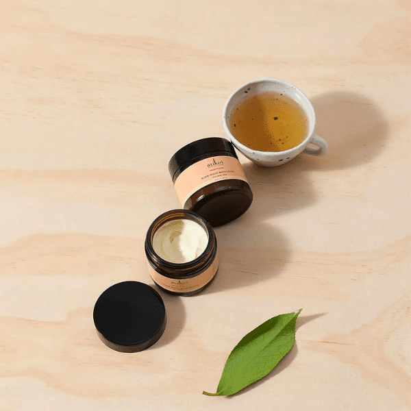 Kem dưỡng ẩm ban đêm Sukin Brightening Glow Hũ 50ml