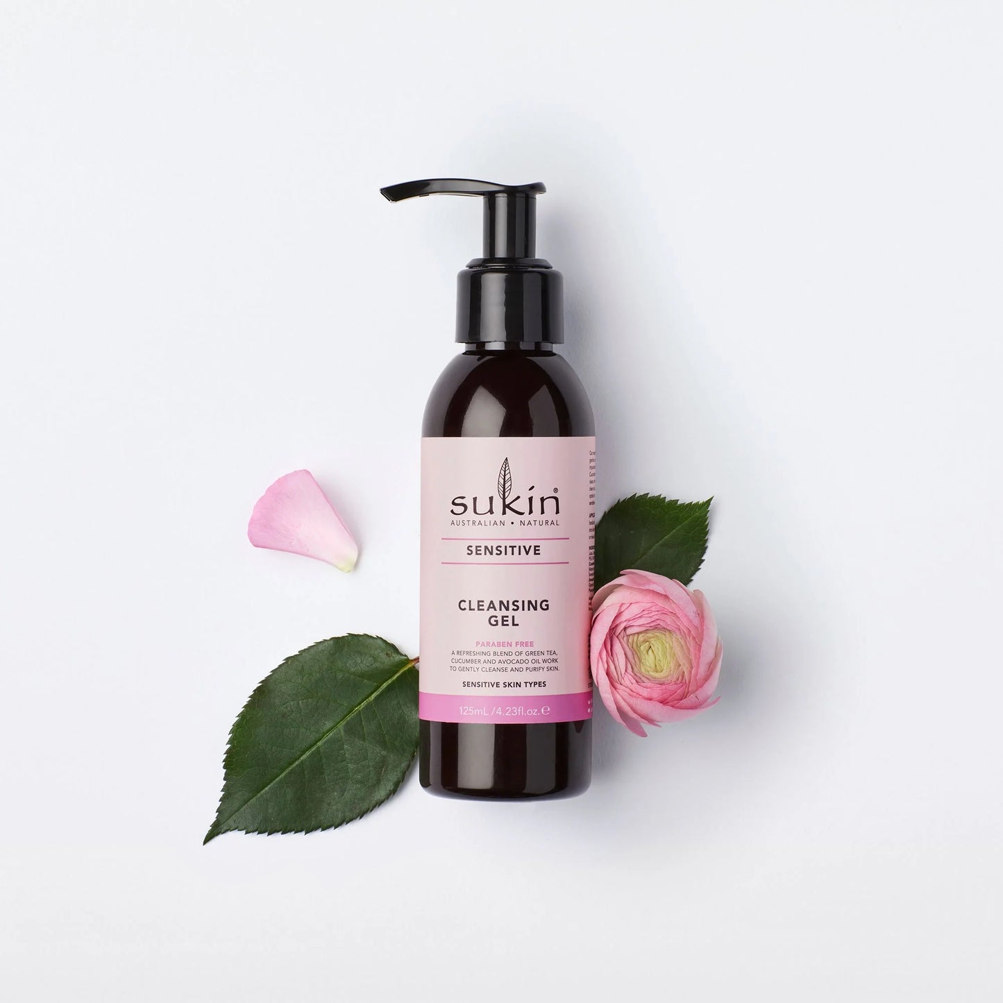 Gel rửa mặt Sukin Sensitive Cleansing Gel 125ml dạng bơm