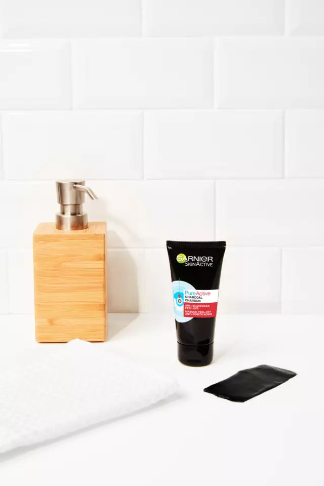 Mặt nạ lột mụn đầu đen Garnier Skin Active Pure Active Charcoal 50ml