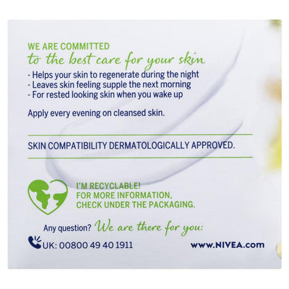 NIVEA Naturally Good Regenerating Face Moisturiser Night 50ml