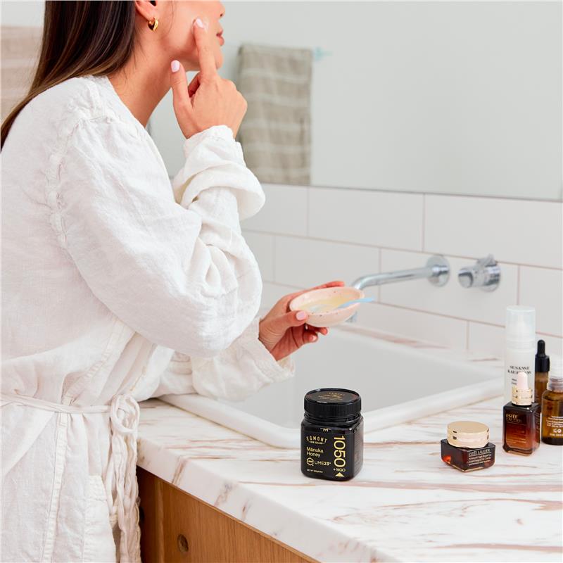 Egmont Honey UMF 23+ Manuka Honey 250g