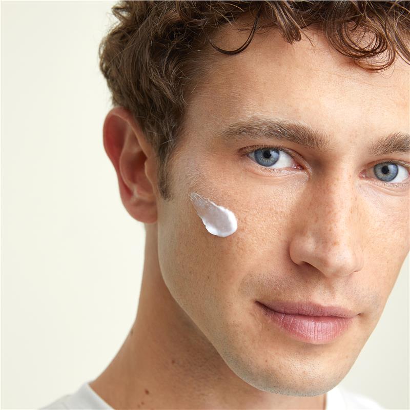 NIVEA MEN Protect & Care Face Moisturiser SPF15 75ml