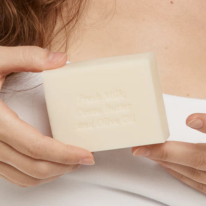 MooGoo Hydrating Cleansing Bar Goats Milk 130g