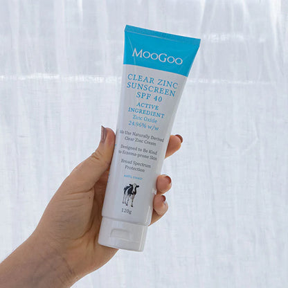 MooGoo Clear Zinc Sunscreen SPF40 200g